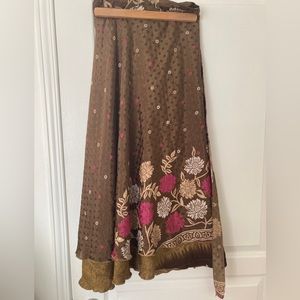Reversible wrap skirt
